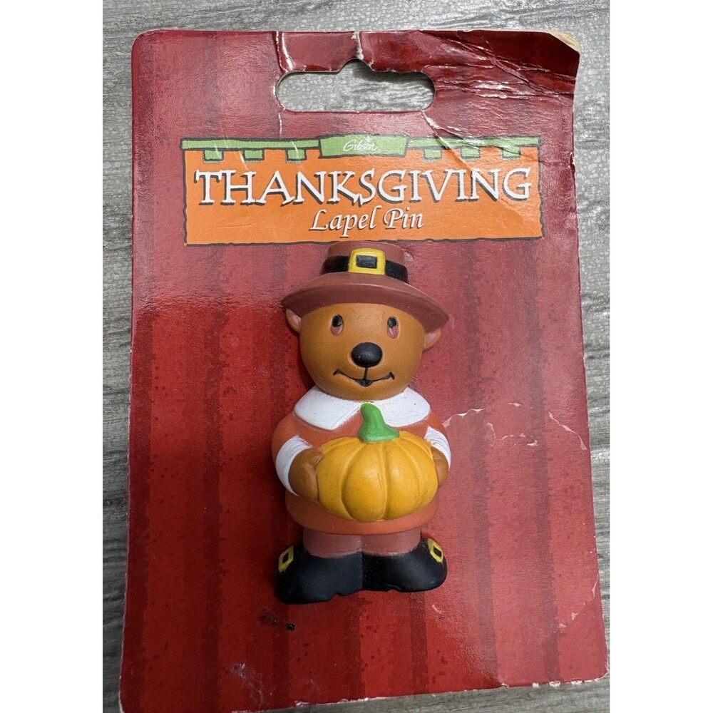 VTG Gibson Greetings Thanksgiving Teddy Bear Lapel Pin Pilgrim Pumpkin Fall